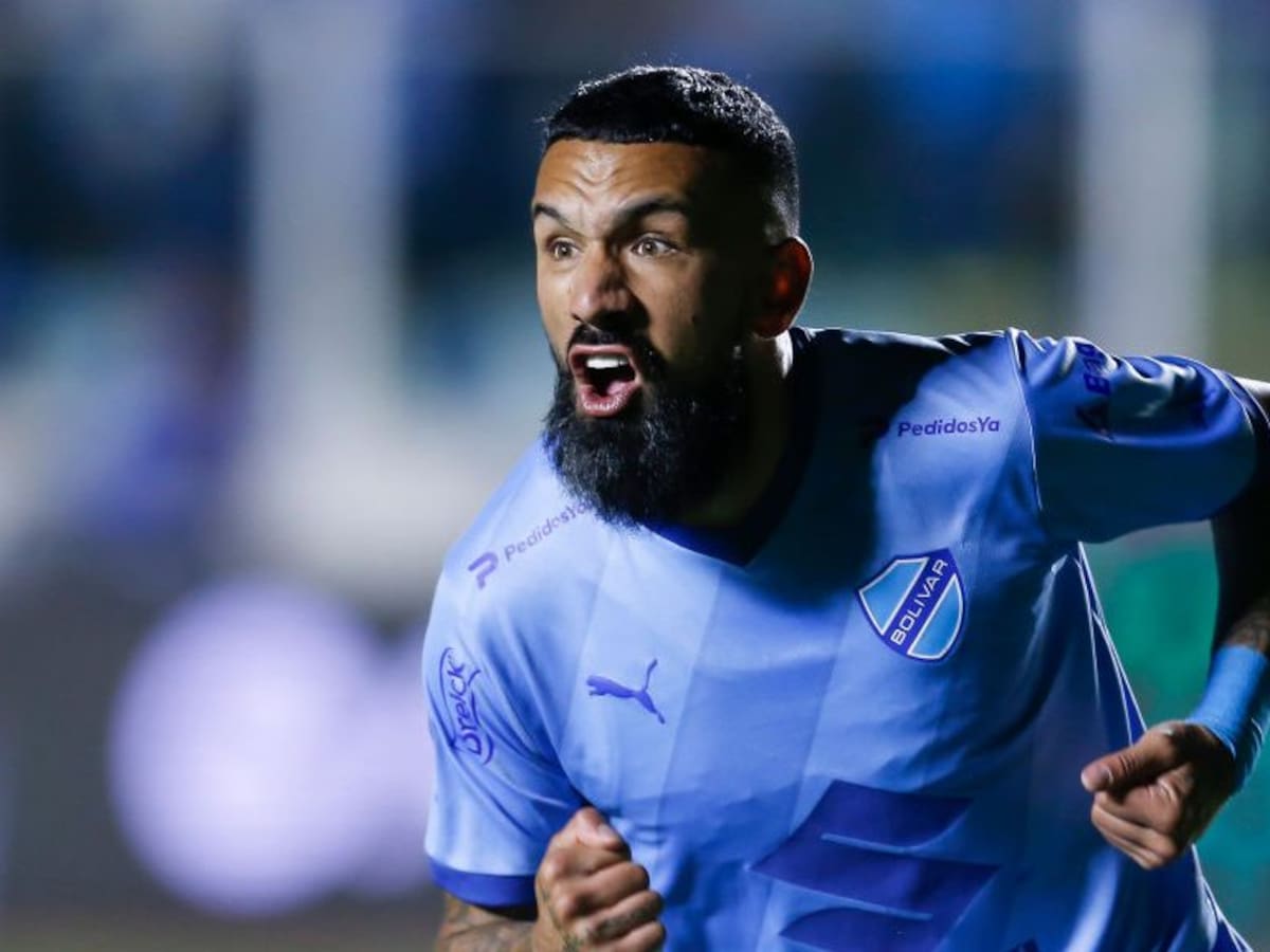 Ronnie Fernández vuelve a ser campeón fuera de Chile y suma un nuevo título con Bolívar