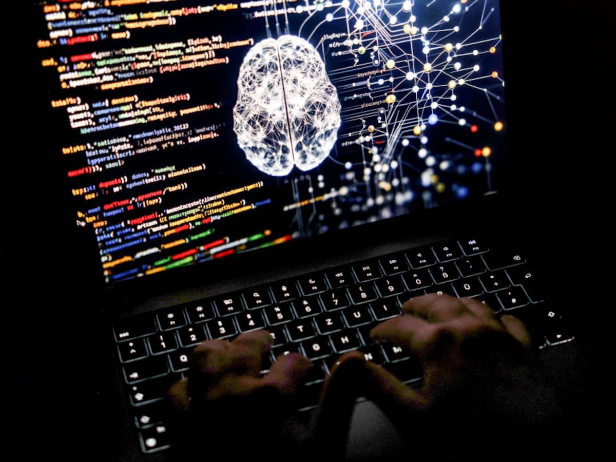 ¿Puede la IA convertirse en un riesgo para la humanidad? Embajador de Anthropic en Chile responde