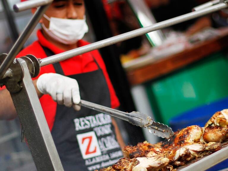 Fiestas Patrias: Despachan a Sala del Senado proyecto que declara feriado el viernes 16 de septiembre