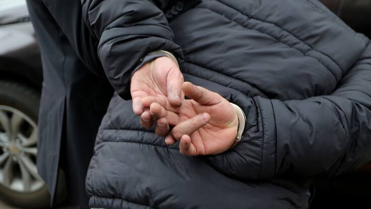 Detienen a hombre en Valparaíso por abuso sexual de menores y almacenamiento de pornografía infantil