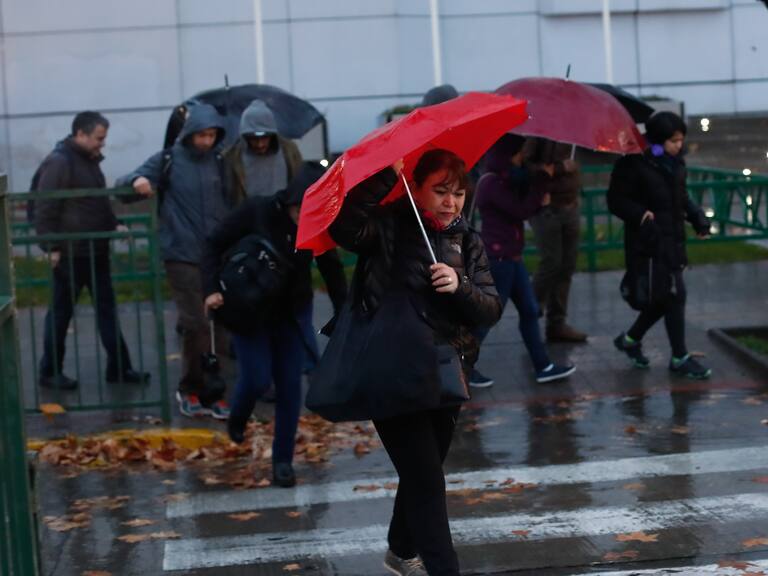 Se viene un nuevo temporal con lluvia y nieve: ¿afectará a Santiago y a la zona central de Chile?