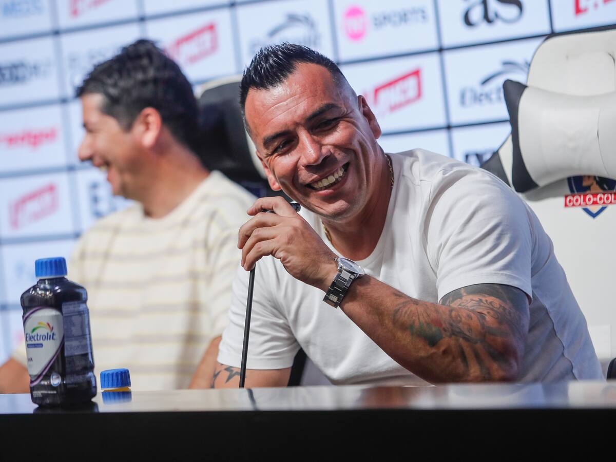 “Me pareció raro que el mejor jugador de Argentina venga a Colo Colo”: Esteban Paredes destacó el mercado realizado por los albos de cara al 2025