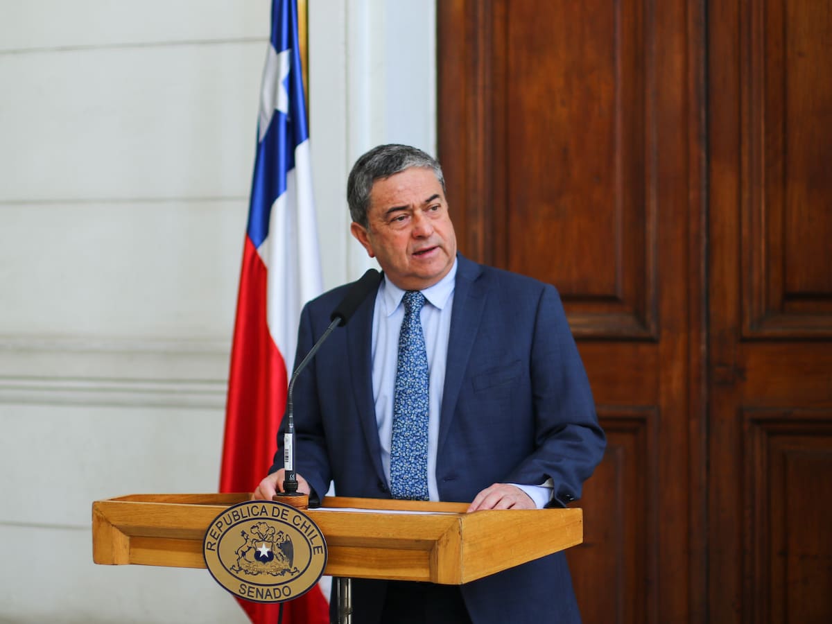 Juan Antonio Coloma renuncia a la presidencia del Senado y su reemplazo aún no se resuelve en el Congreso