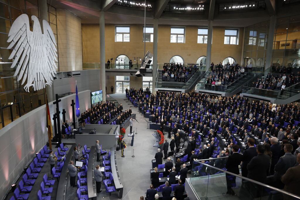 La sala de la cámara baja del parlamento de Alemania, la Bundestag, ubicada en la ciudad de Berlín