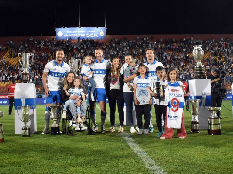 Los sentidos homenajes de la UC para José Pedro Fuenzalida, Germán Lanaro y Luciano Aued en el adiós de los jugadores