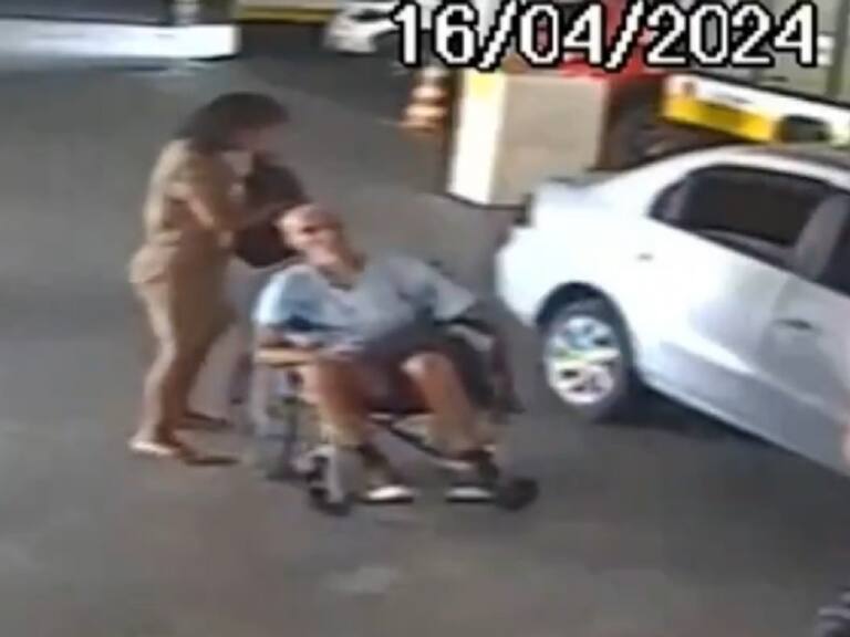 Macabros registros: Revelan nuevos videos de la mujer que llevó a su tío muerto al banco para cobrar alta suma de dinero