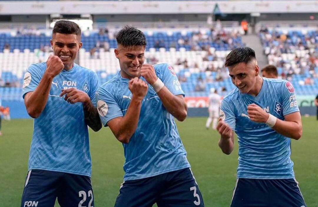 ¡En la previa de las Eliminatorias! Thomas Galdames se lució con doblete en victoria del Krylia Sovetov | Cedida