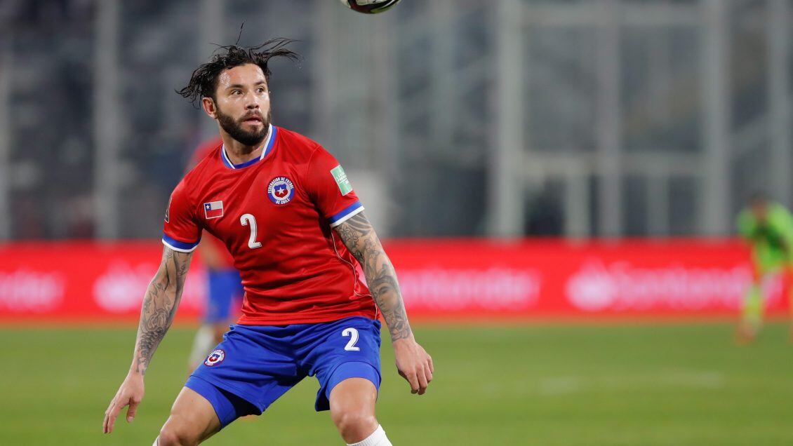 2 de Septiembre del 2021/SANTIAGOEugenio Mena() ,durante el partido valido por novena fecha de las Clasificatorias al Mundial de Qatar 2022, disputado entre las Selecciones Nacionales de Chile vs Brasil, disputado en el Estadio Monumental.
FOTO:FRANCISCO LONGA/AGENCIAUNO