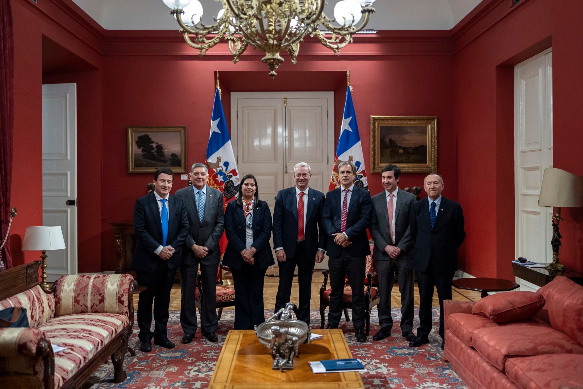 Presidente y partidos oficialistas