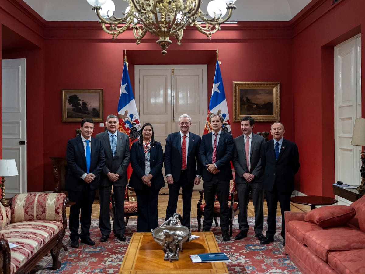 Presidente Kast prepara “plan de emergencia laboral” con énfasis en la generación de empleos: partidos oficialistas prometen celeridad