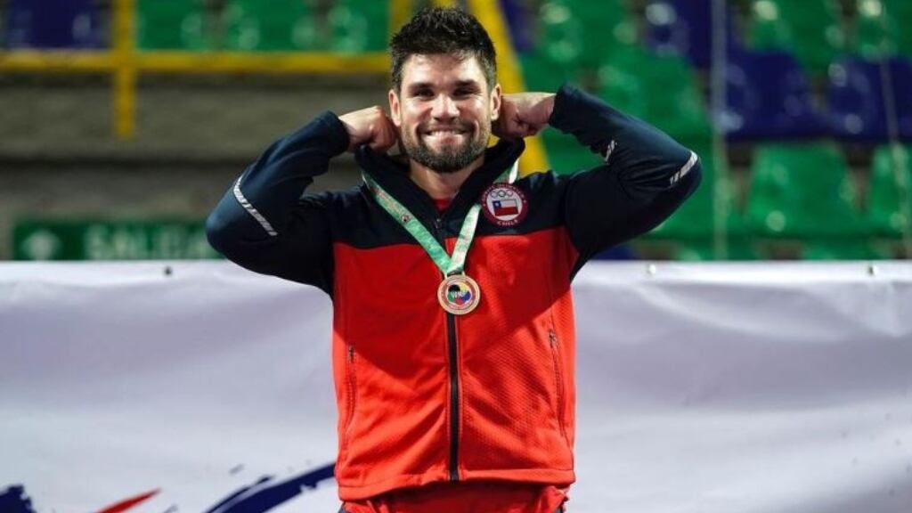 Rodrigo Rojas se consagra tricampeón panamericano de karate en Costa Rica