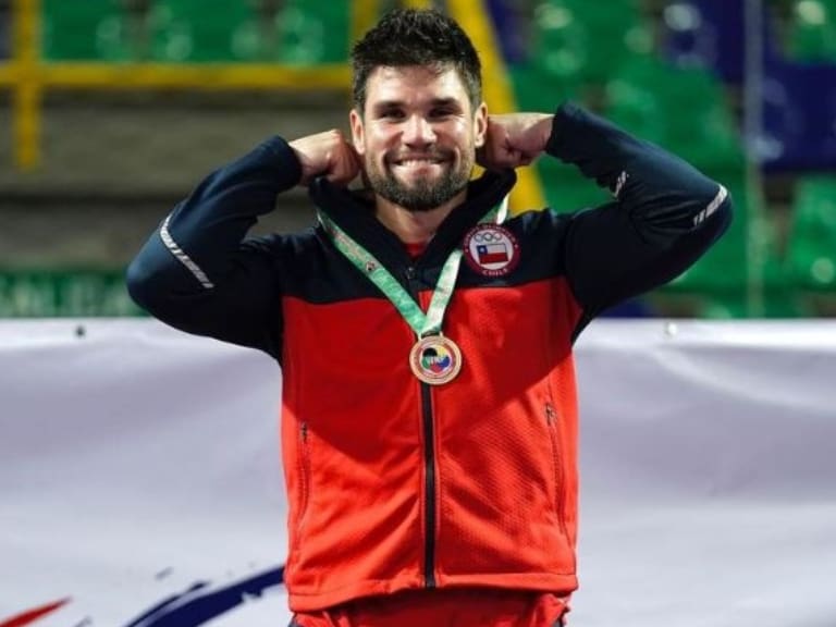 Rodrigo Rojas se consagra tricampeón panamericano de karate en Costa Rica
