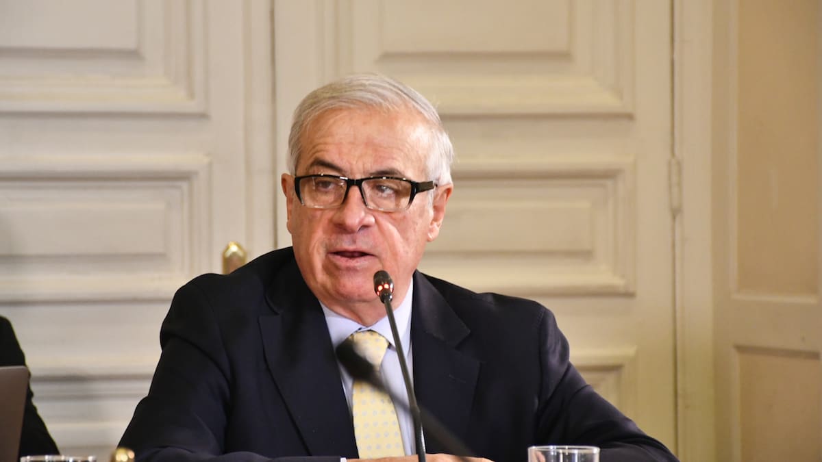 Exministro Mañalich pone en duda exámenes de drogas a autoridades: “La mitad va a salir falsamente positivo”