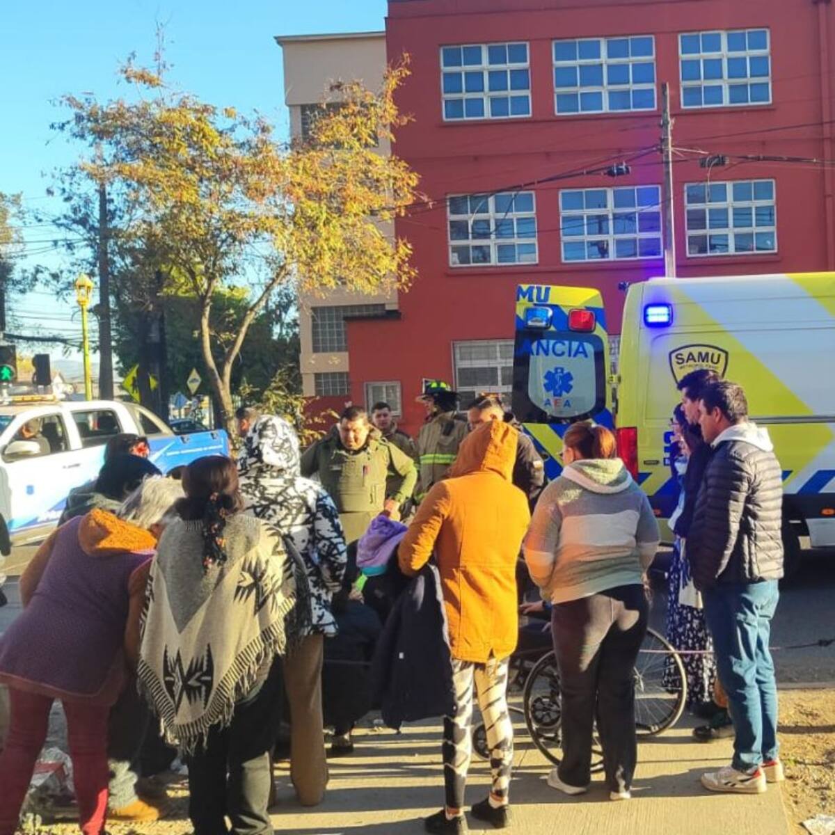 Atropellan a dos niñas afuera de su colegio en Cerrillos: conductor se dio a la fuga