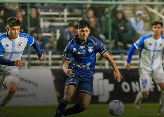 San Marcos de Arica no le teme al escritoriazo: mete presión en la liguilla de la Primera B y complica más aún a Deportes Santa Cruz