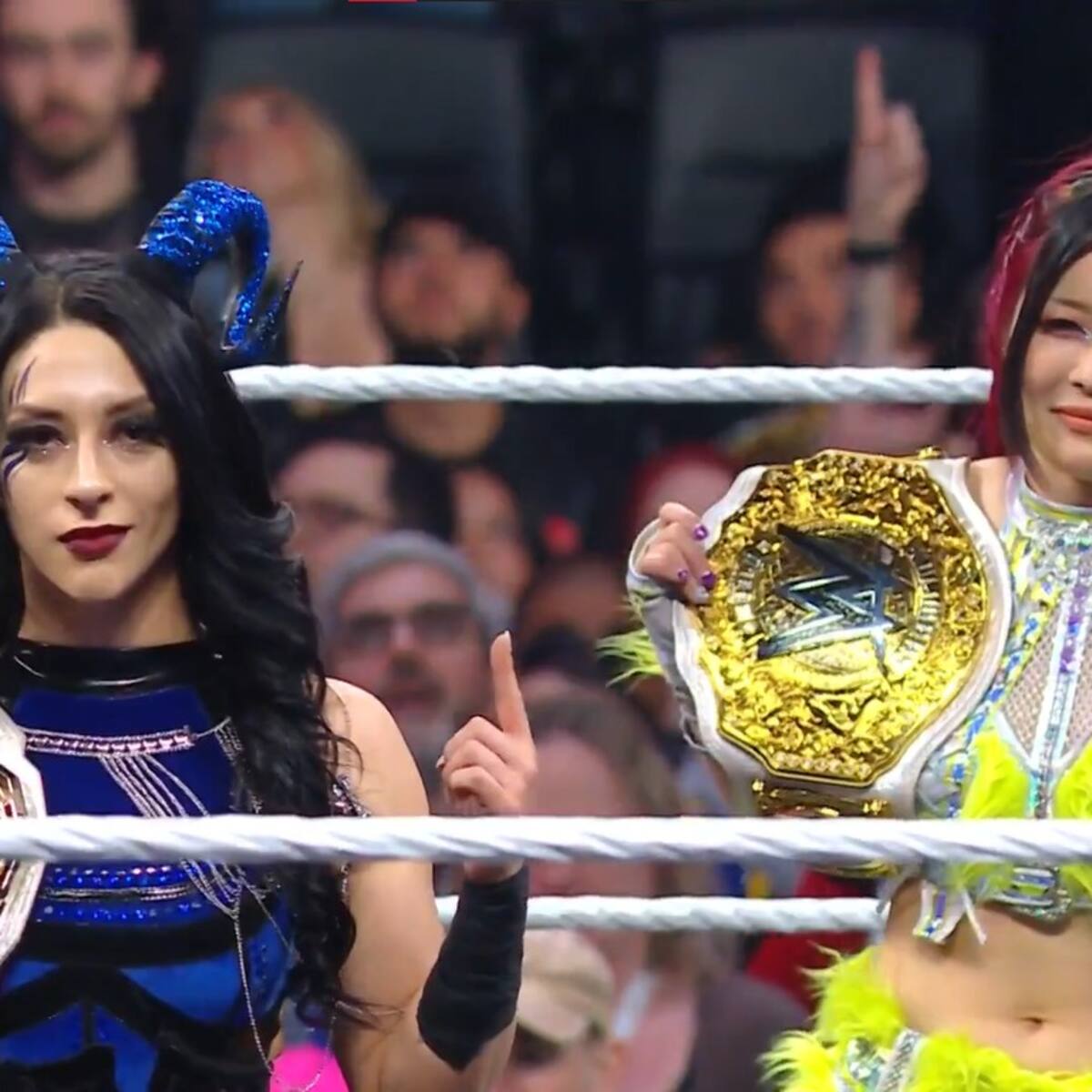 ¡Imparable! Stephanie Vaquer debutó en RAW desafiando a la campeona mundial Iyo Sky