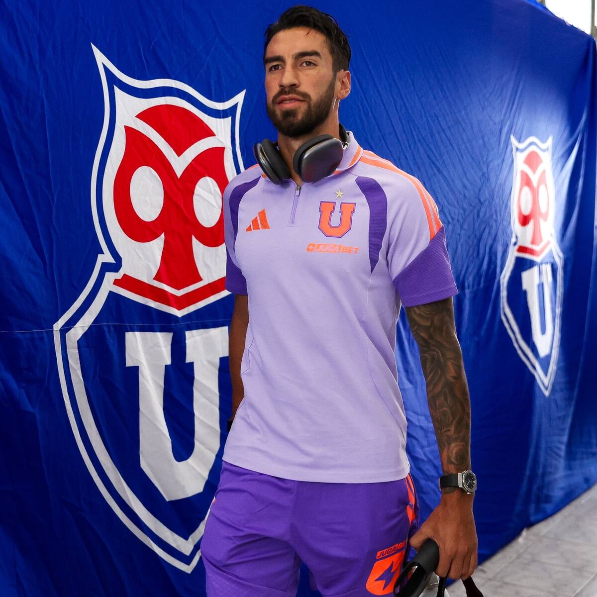“En Pedreros... te dimos de comer”: la durísima ‘bienvenida’ que los hinchas de Colo Colo le dieron a Juan Martín Lucero