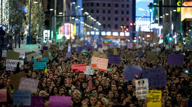 MADRID, SPAIN - MARCH 08: Protesters take part on a protest during International Women's Day on March 08, 2020 in Madrid, Spain. Spain celebrates International Women's Day today with countless protests scheduled throughout the day across the country in defense of their rights. Some of feminist movement's demands are equal working rights, women's right to abortion and an end to violence against women, to racism and to xenophobia across the globe. (Photo by Pablo Blazquez Dominguez/Getty Images)