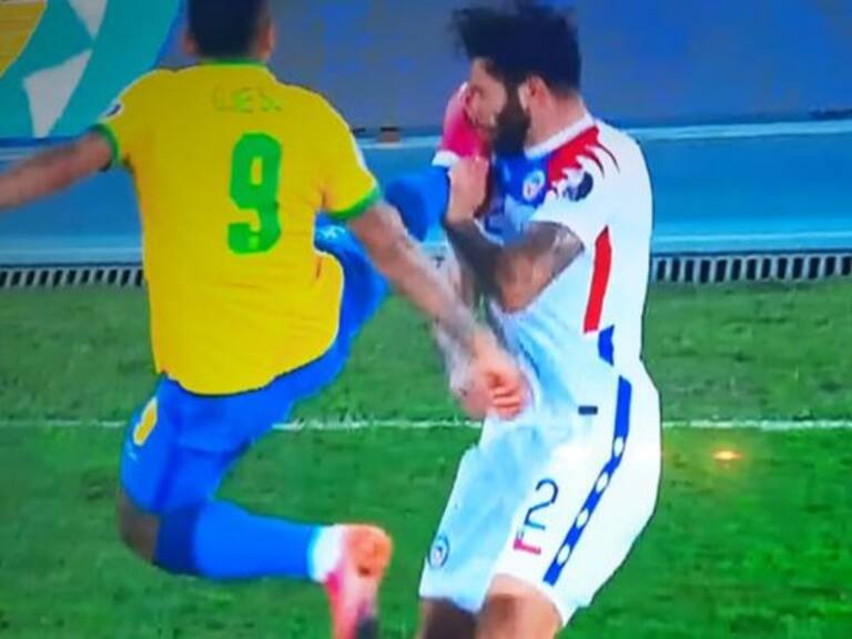 Gabriel Jesús se quedará fuera de la final de Copa América tras la criminal patada que le dio al chileno Eugenio Mena