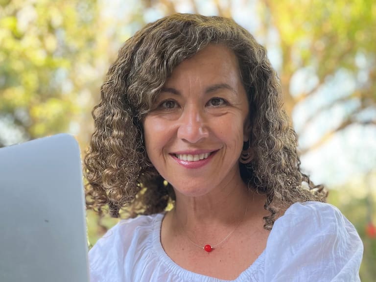 Autora de libro Chicago Boys: «en el libro pusimos todo lo que no pudimos poner en documental»