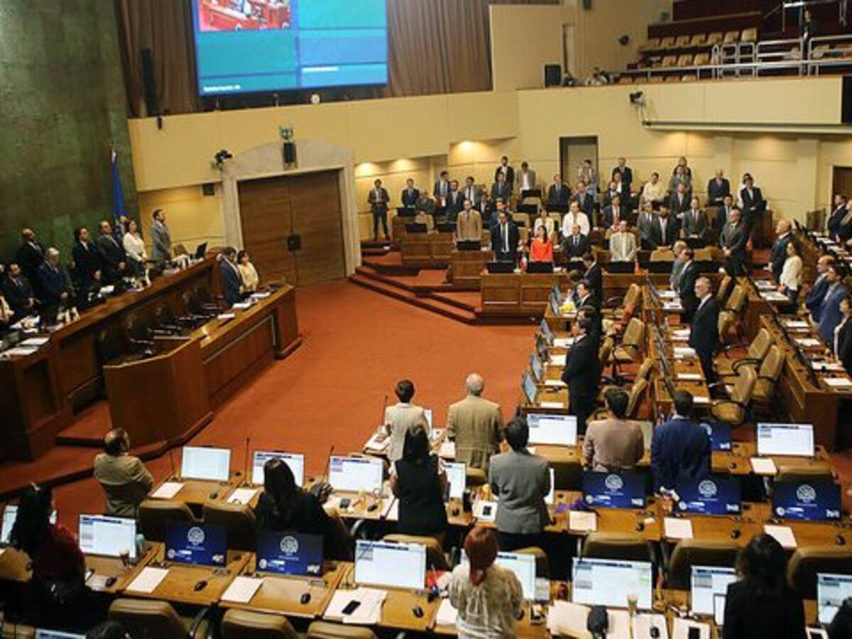 Chile Vamos y Republicanos insisten en rechazar la reforma de pensiones: buscan que 6% vaya a las cuentas individuales