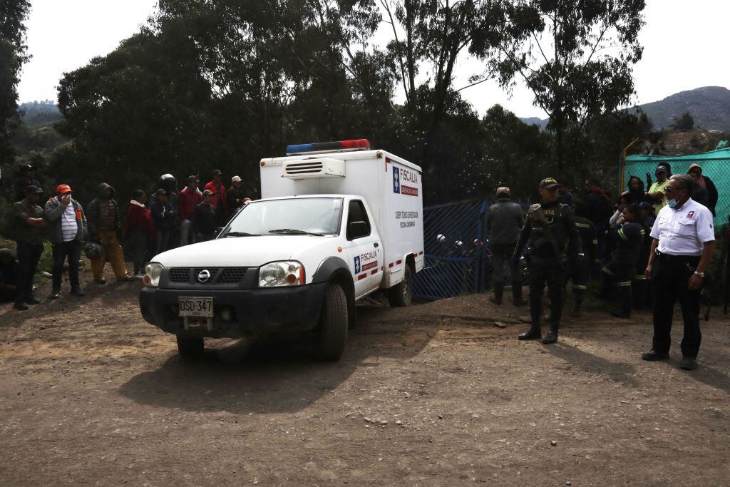 Equipos de emergencia en la mina de carbón en Cundinamarca de Colombia