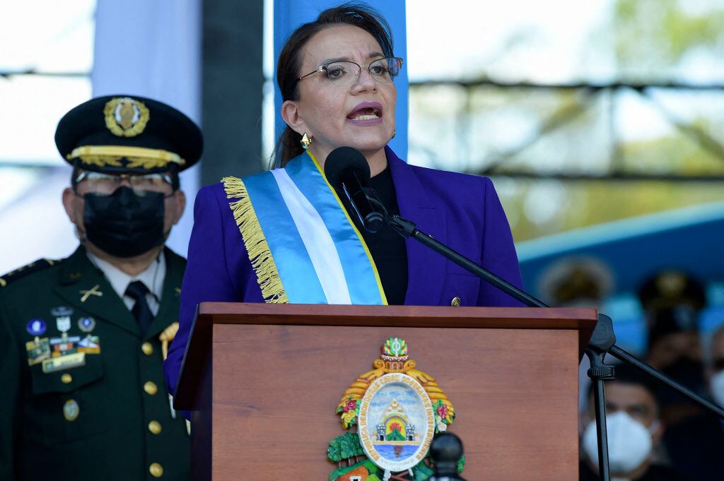 Xiomara Castro habla ante las fuerzas armadas
