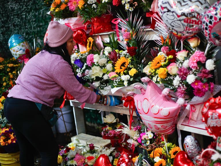 Con sueldos de hasta $750 mil: buscan trabajadores en distintas regiones de Chile por el Día de la Madre