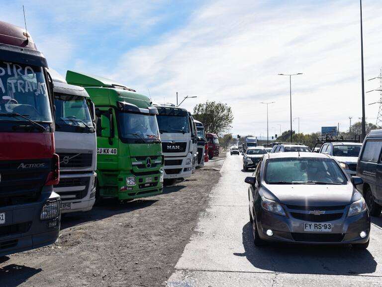 Transportistas forestales continúan con movilizaciones a pesar de haber firmado un acuerdo con el Gobierno