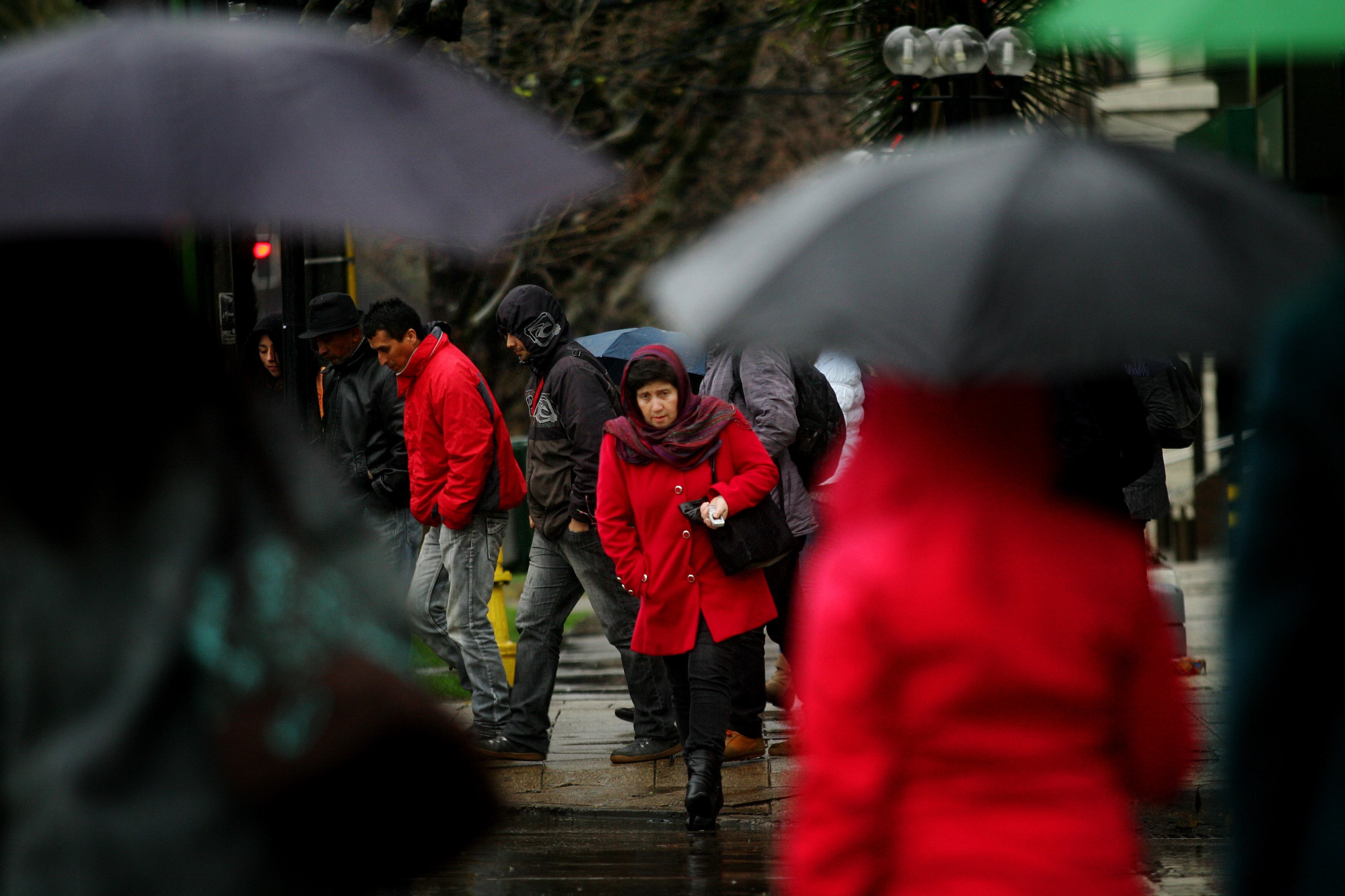 Qué pasa si no puedes llegar a trabajar por la lluvia: esto aclaró la Dirección del Trabajo