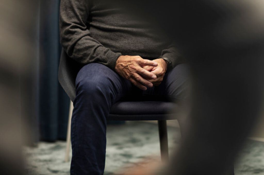 Salud mental en Chile: Director del Centro Clínico del Ánimo y la Ansiedad asegura que "tenemos 1500 suicidios por año"