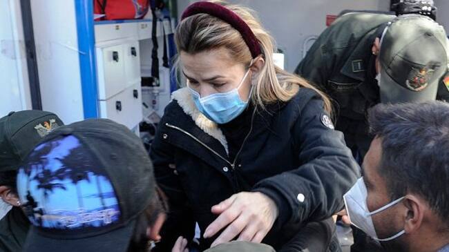 Jeanine Áñez intentó atentar contra su vida