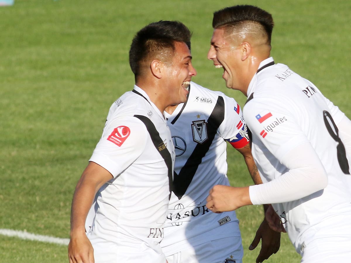 Santiago Morning rescata empate frente a Barnechea en partido pendiente por la Primera B