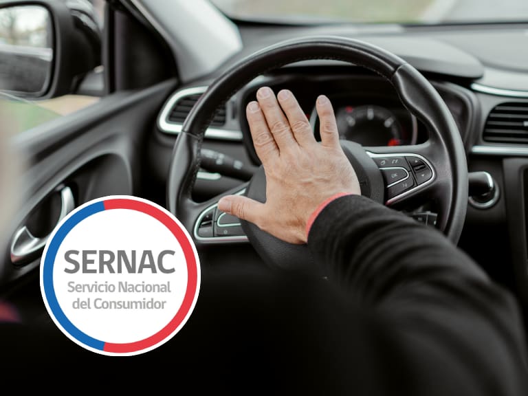 “Debido a un defecto en el airbag”: Sernac emite alerta de seguridad para 5 modelos de autos vendidos en Chile