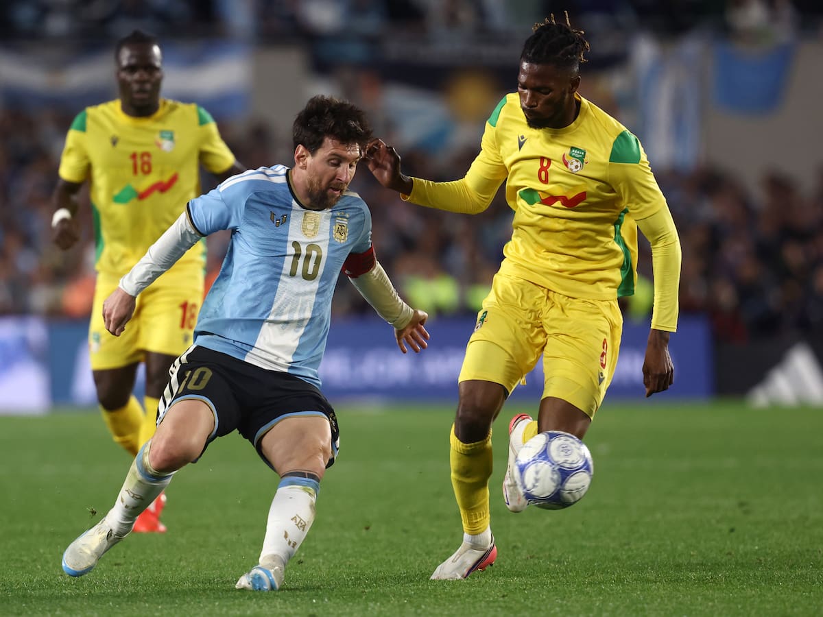 El homenaje a Lionel Messi en medio de su último partido por la selección Argentina