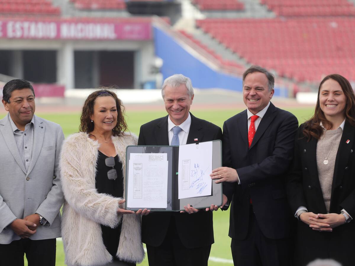 “Sería una burla a la ciudadanía”: senador Walker cuestiona que directivos de la ANFP puedan pasar a la Federación de Fútbol