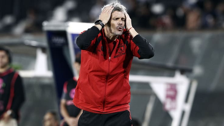 Colo Colo recibe un nuevo golpe en el mercado: “La opción de salida la veo difícil, no hay ninguna novedad”