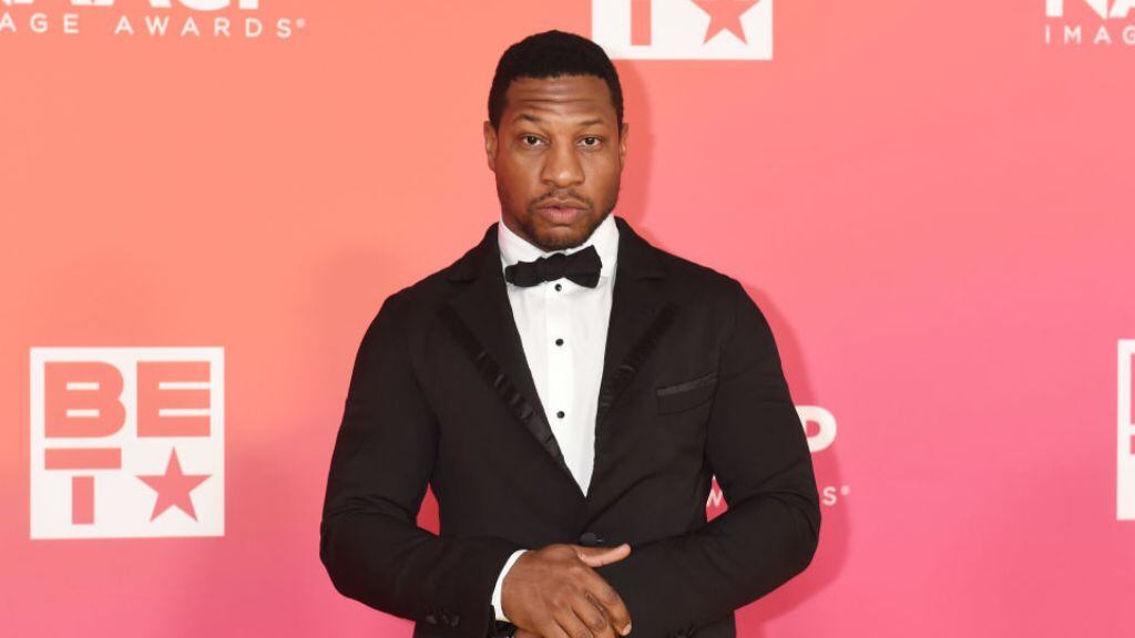 Jonathan Majors - caso de violencia