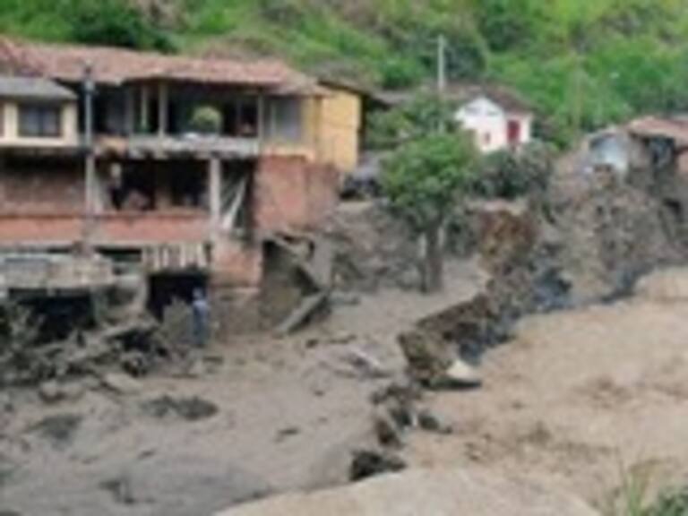 Avalancha causó al menos 30 muertos en el noroeste de Colombia
