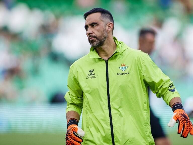 Real Betis confirma que Claudio Bravo se pierde el debut contra Villarreal de Ben Brereton por La Liga española