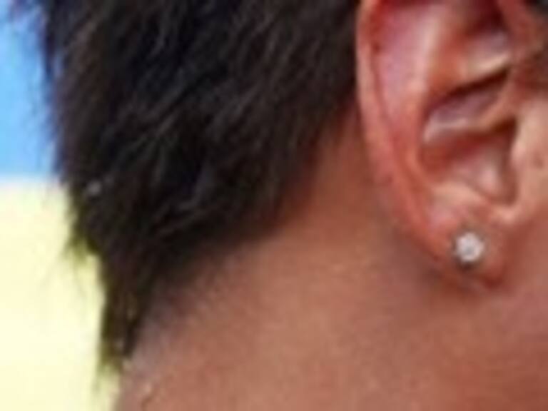 Eduardo Vargas salió pifiado del campo en triunfo de Napoli por Europa League