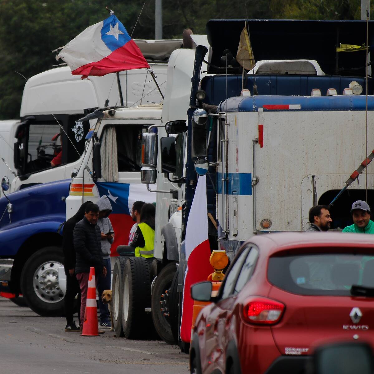 Camioneros presionan a Hacienda para frenar el incremento en el precio de los combustibles