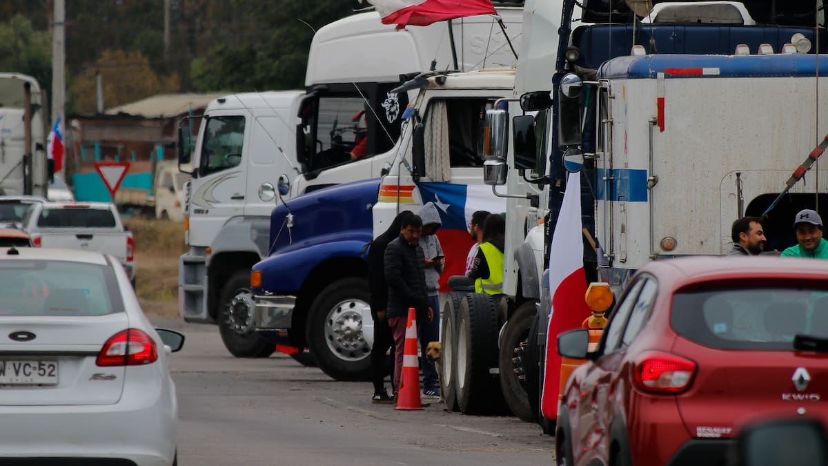 Camioneros presionan a Hacienda para frenar el incremento en el precio de los combustibles