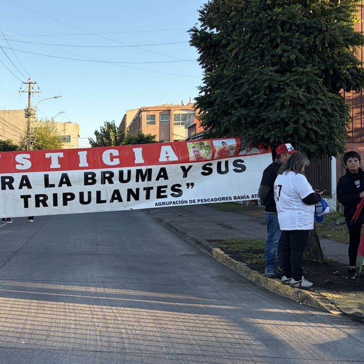 Formalización en caso Bruma: familias exigen prisión preventiva mientras Fiscalía pide arresto domiciliario