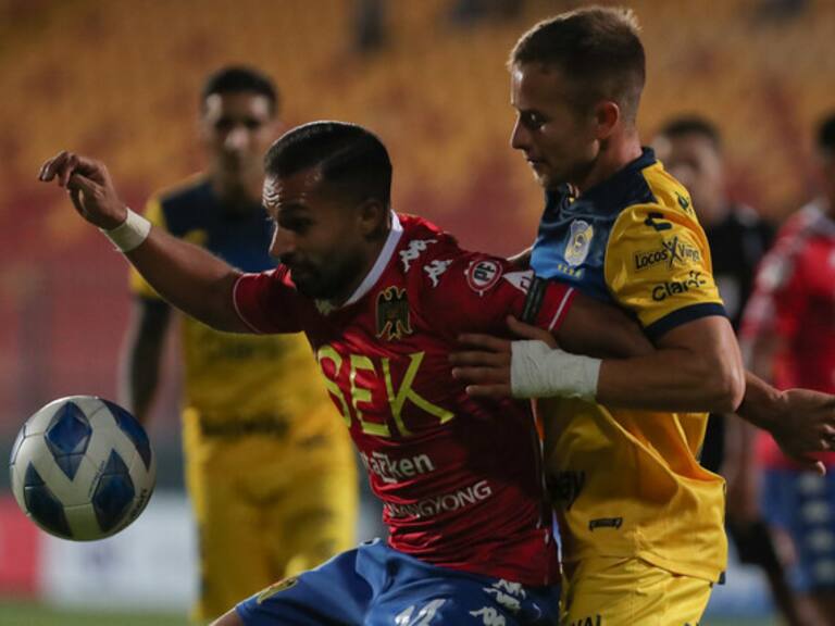 Unión Española se complicó ante Everton en Santa Laura y terminaron repartiendo unidades