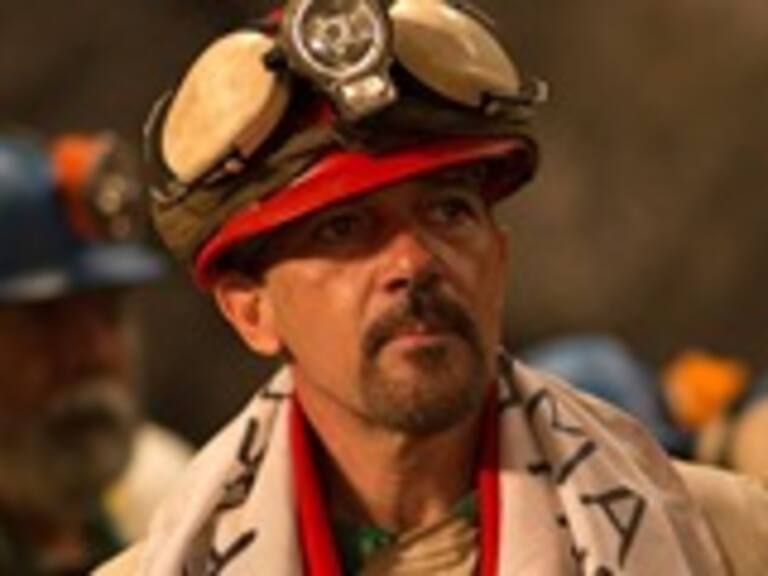 Antonio Banderas: Chile debería darle un pensión vitalicia a los 33 mineros