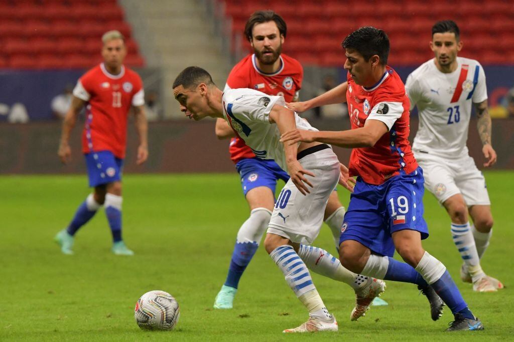 Chile cayó ante Paraguay en su peor partido de la Copa América y podría toparse ante Brasil o Colombia en los cuartos de final