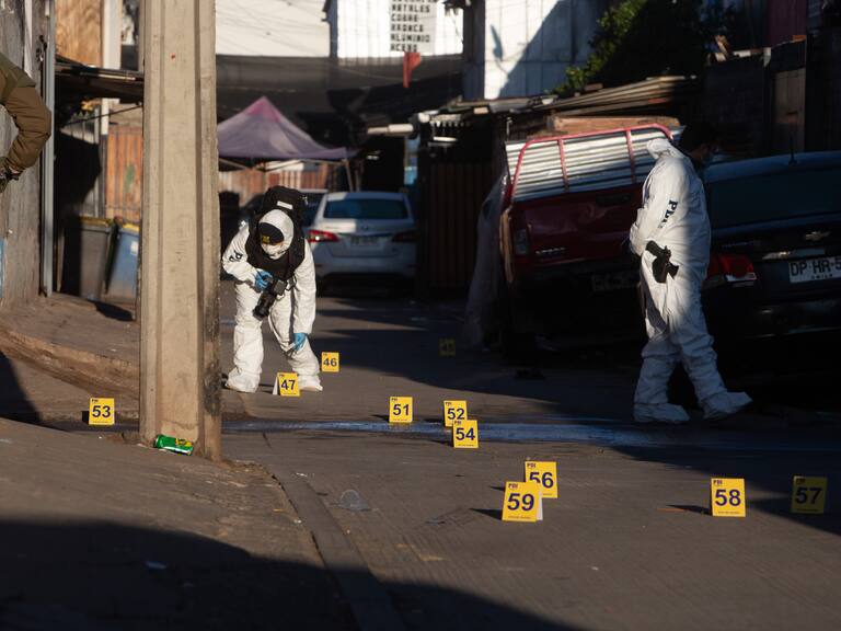 Desconocido abre fuego en pasaje dejando un muerto y un herido en La Pintana