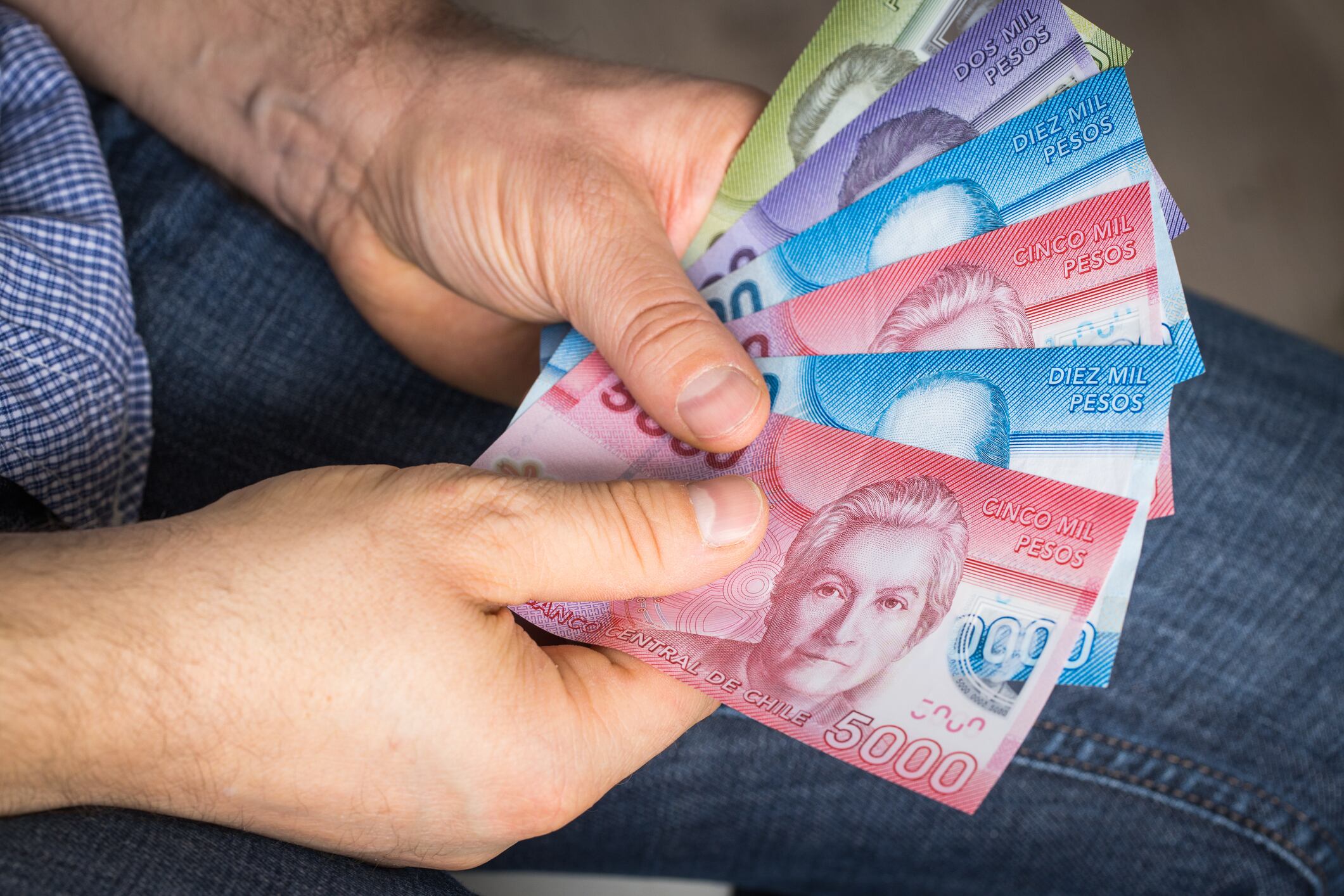 Bono Docente: ¿quiénes pueden cobrar hasta $2 millones y cuáles son los requisitos?