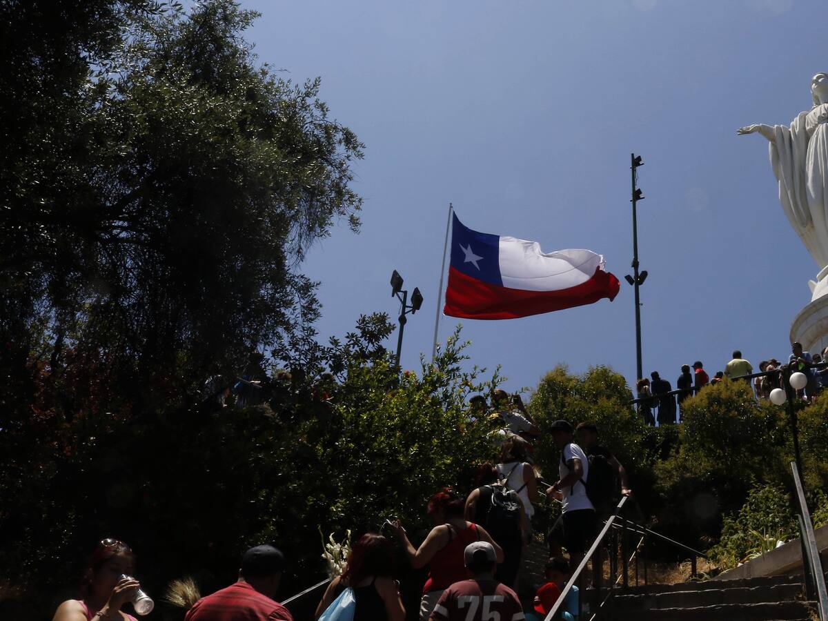 En «Ciudadano a pata»: La historia de la virgen del Cerro San Cristóbal
